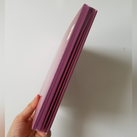 Jini's 1st Mini Album, "An Iron Hand in A Velvet Glove" (Velvet vers) - Picture 7 of 11